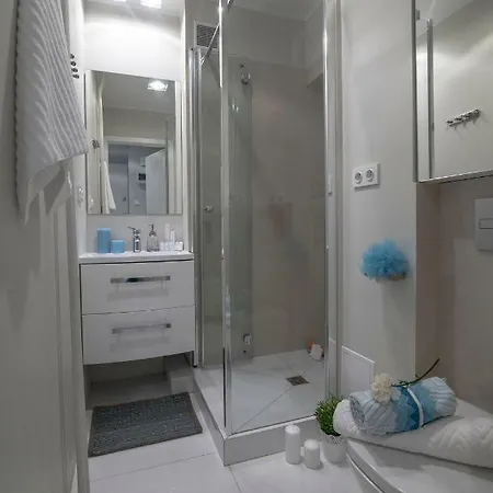 Wlr - Swietokrzyska I Apartman